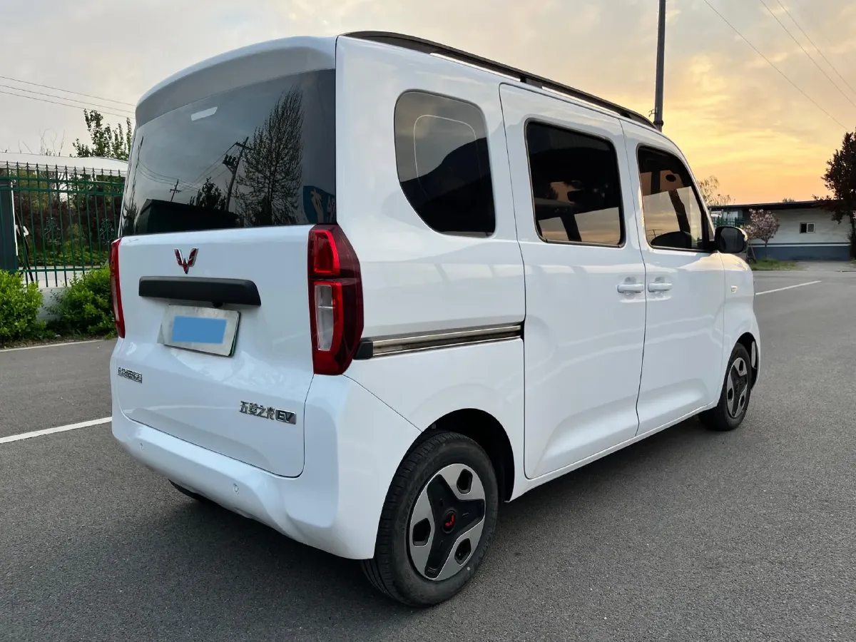 2025 WuLing ZhiGuang BEV 17.7KWH,autocango,china used car exporter,china ev exporter,chinese used car exporter,chinese used ev exporter