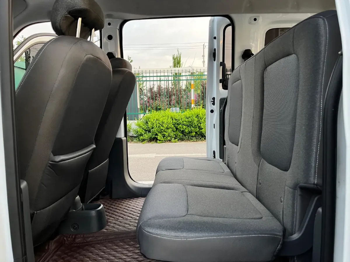 2025 WuLing ZhiGuang BEV 17.7KWH,autocango,china used car exporter,china ev exporter,chinese used car exporter,chinese used ev exporter