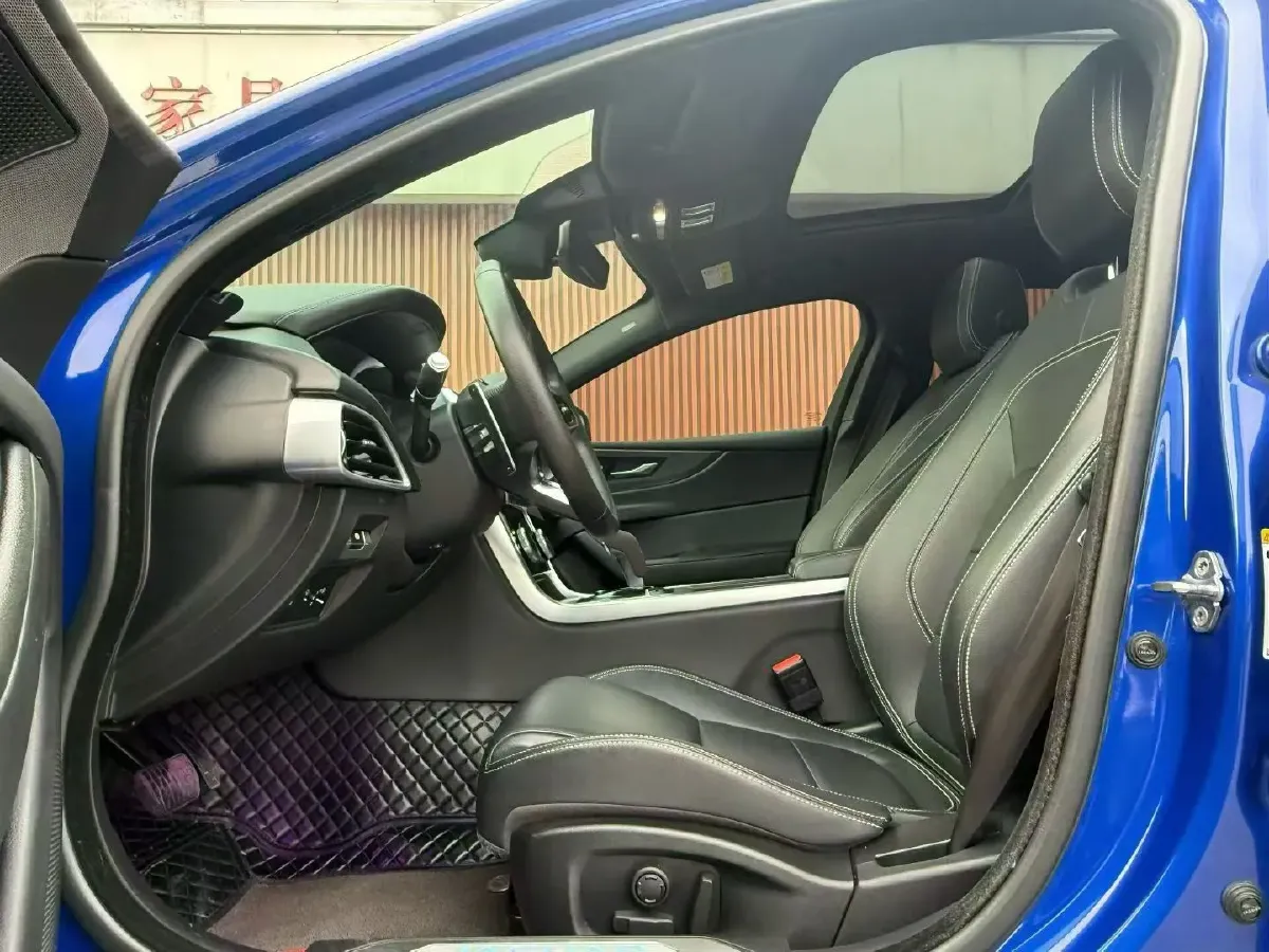 2021 Jaguar XEL 2.0T 200HP L4 8AT,autocango,china used car exporter,china ev exporter,chinese used car exporter,chinese used ev exporter