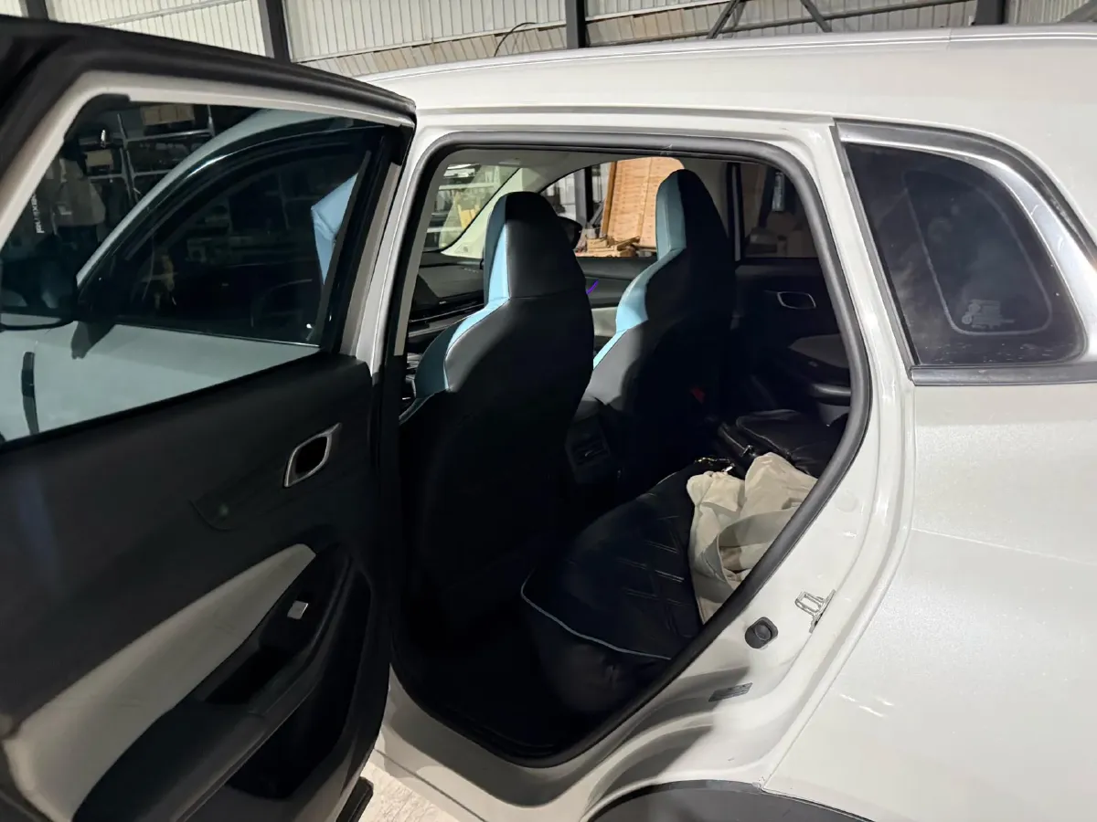 2023 Venucia VX6 BEV 62KWH,autocango,china used car exporter,china ev exporter,chinese used car exporter,chinese used ev exporter