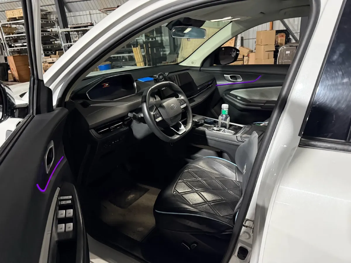 2023 Venucia VX6 BEV 62KWH,autocango,china used car exporter,china ev exporter,chinese used car exporter,chinese used ev exporter