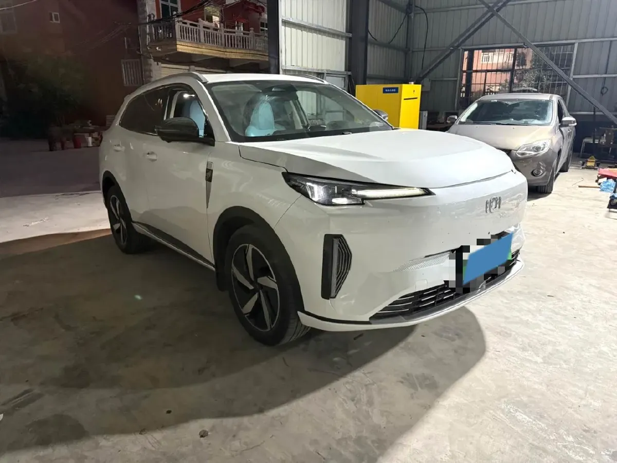 2023 Venucia VX6 BEV 62KWH,autocango,china used car exporter,china ev exporter,chinese used car exporter,chinese used ev exporter