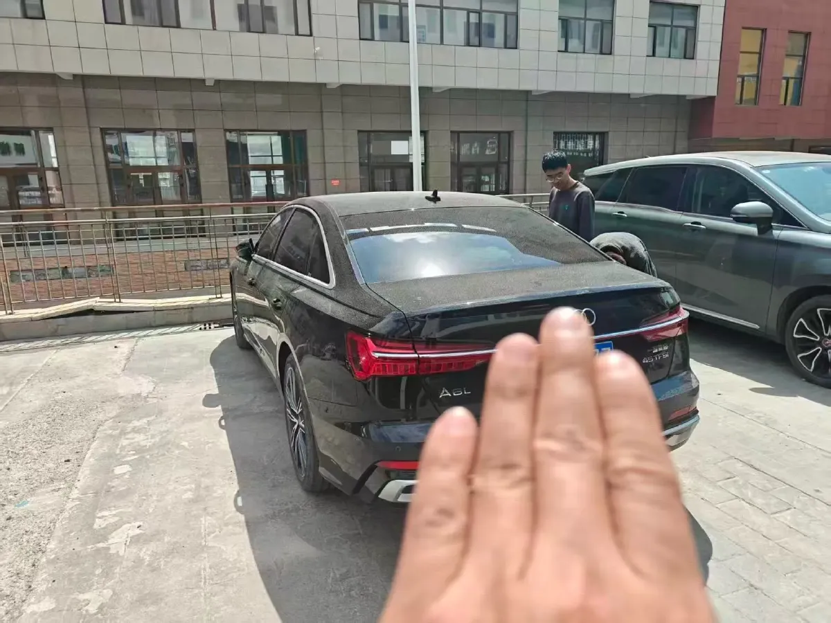 2022 Audi A6L 2.0T 190HP L4 7DCT,autocango,china used car exporter,china ev exporter,chinese used car exporter,chinese used ev exporter