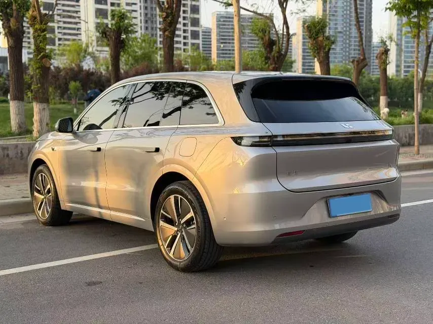2024 Li L6 Range Extended 154HP L4 REEV 36.8KWH,autocango,china used car exporter,china ev exporter,chinese used car exporter,chinese used ev exporter