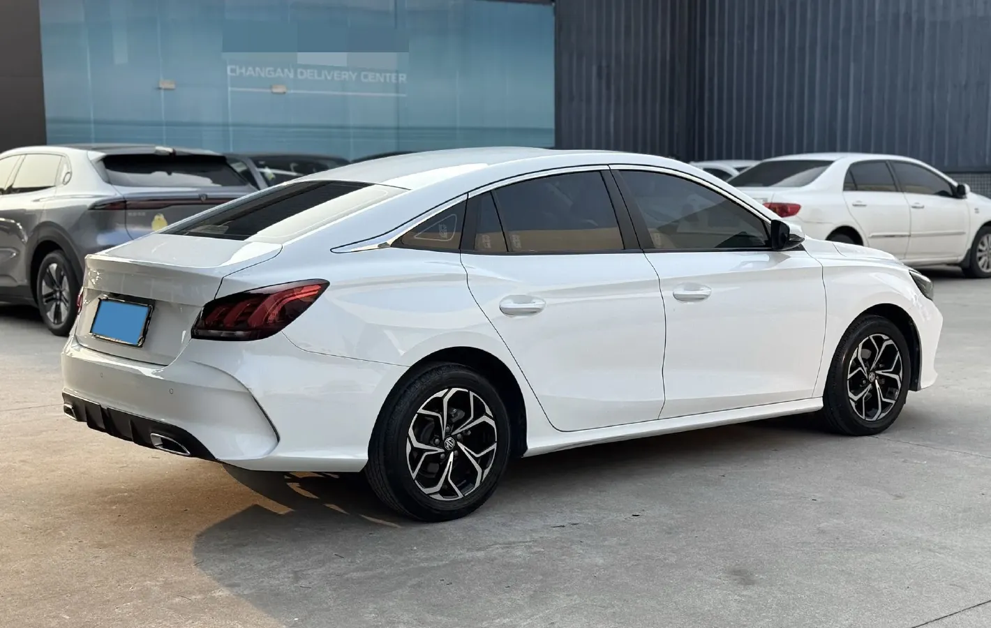 2021 MG 5 1.5L 120HP L4 5MT,autocango,china used car exporter,china ev exporter,chinese used car exporter,chinese used ev exporter