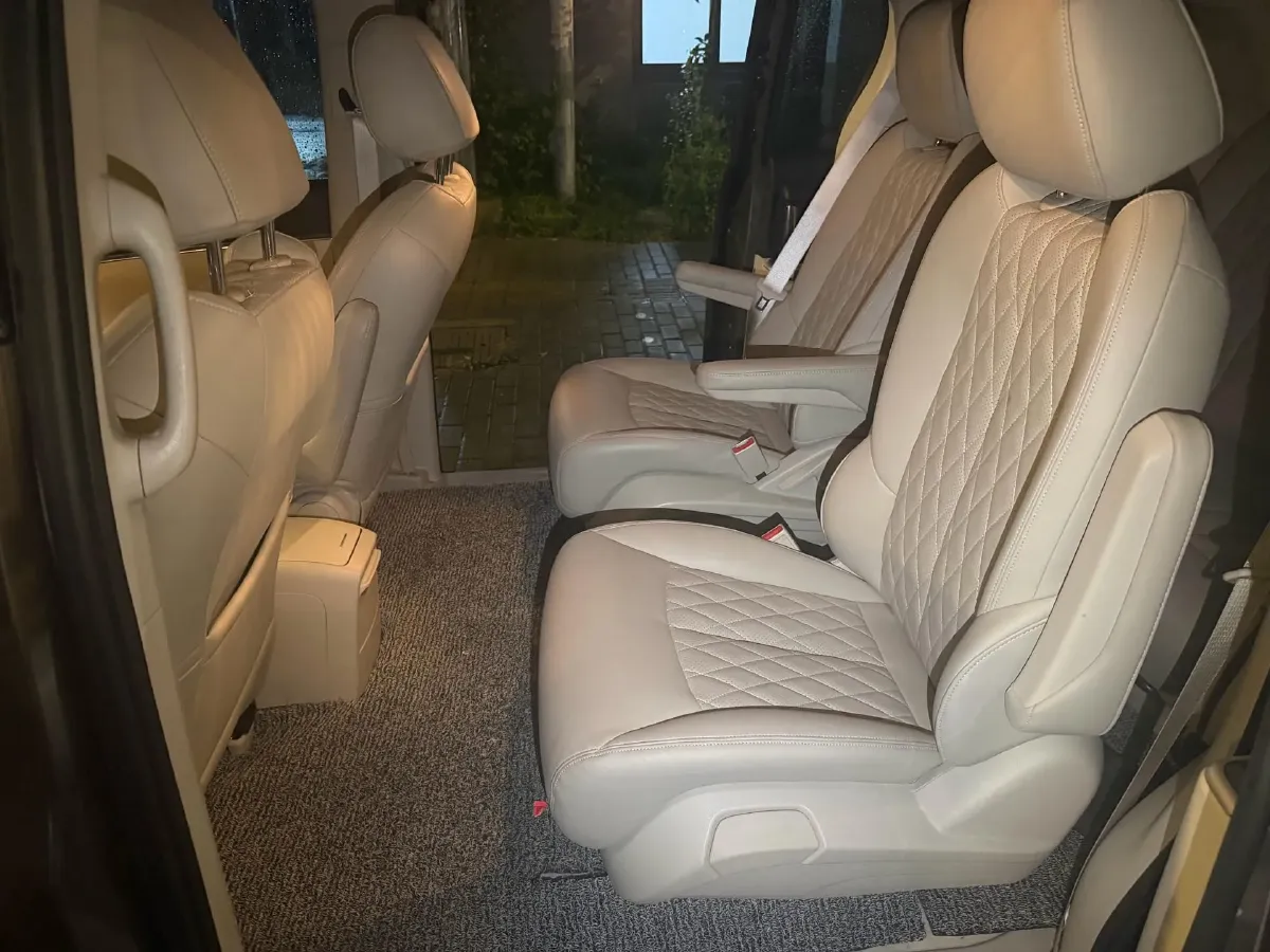 2023 Buick GL8 2.0T 237HP L4 9AT,autocango,china used car exporter,china ev exporter,chinese used car exporter,chinese used ev exporter