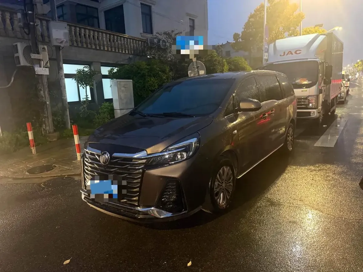 2023 Buick GL8 2.0T 237HP L4 9AT,autocango,china used car exporter,china ev exporter,chinese used car exporter,chinese used ev exporter