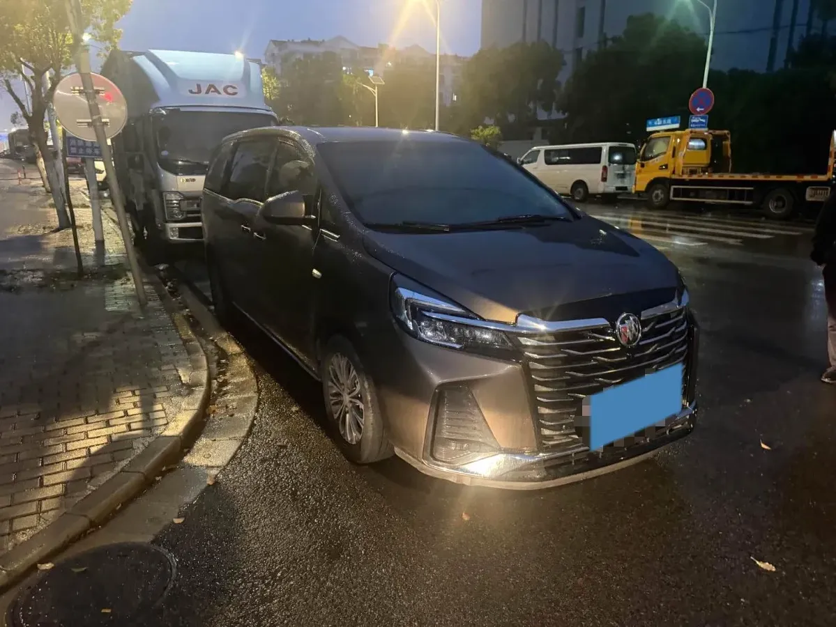 2023 Buick GL8 2.0T 237HP L4 9AT,autocango,china used car exporter,china ev exporter,chinese used car exporter,chinese used ev exporter