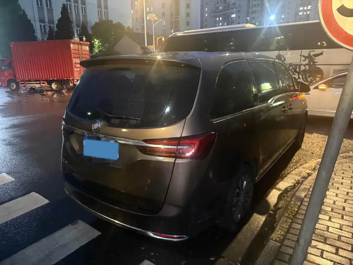 2023 Buick GL8 2.0T 237HP L4 9AT,autocango,china used car exporter,china ev exporter,chinese used car exporter,chinese used ev exporter