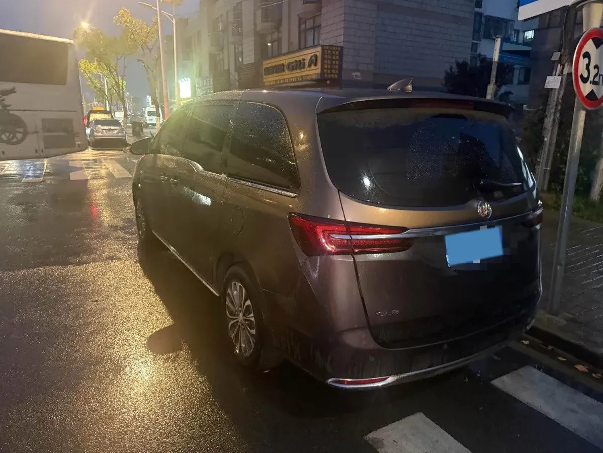 2023 Buick GL8 2.0T 237HP L4 9AT,autocango,china used car exporter,china ev exporter,chinese used car exporter,chinese used ev exporter