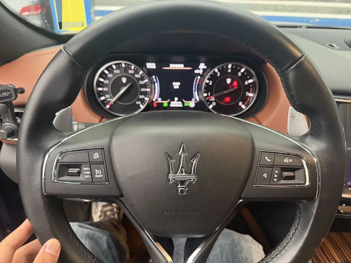 2021 Maserati Levante 3.0T 350HP V6 8AT,autocango,china used car exporter,china ev exporter,chinese used car exporter,chinese used ev exporter