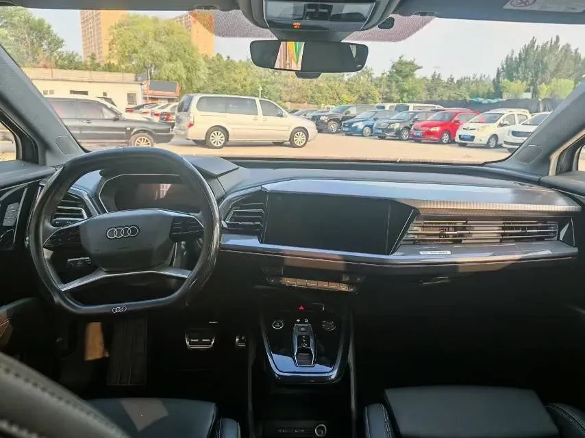 2024 Audi Q4 e-tron BEV 84.8KWH,autocango,china used car exporter,china ev exporter,chinese used car exporter,chinese used ev exporter