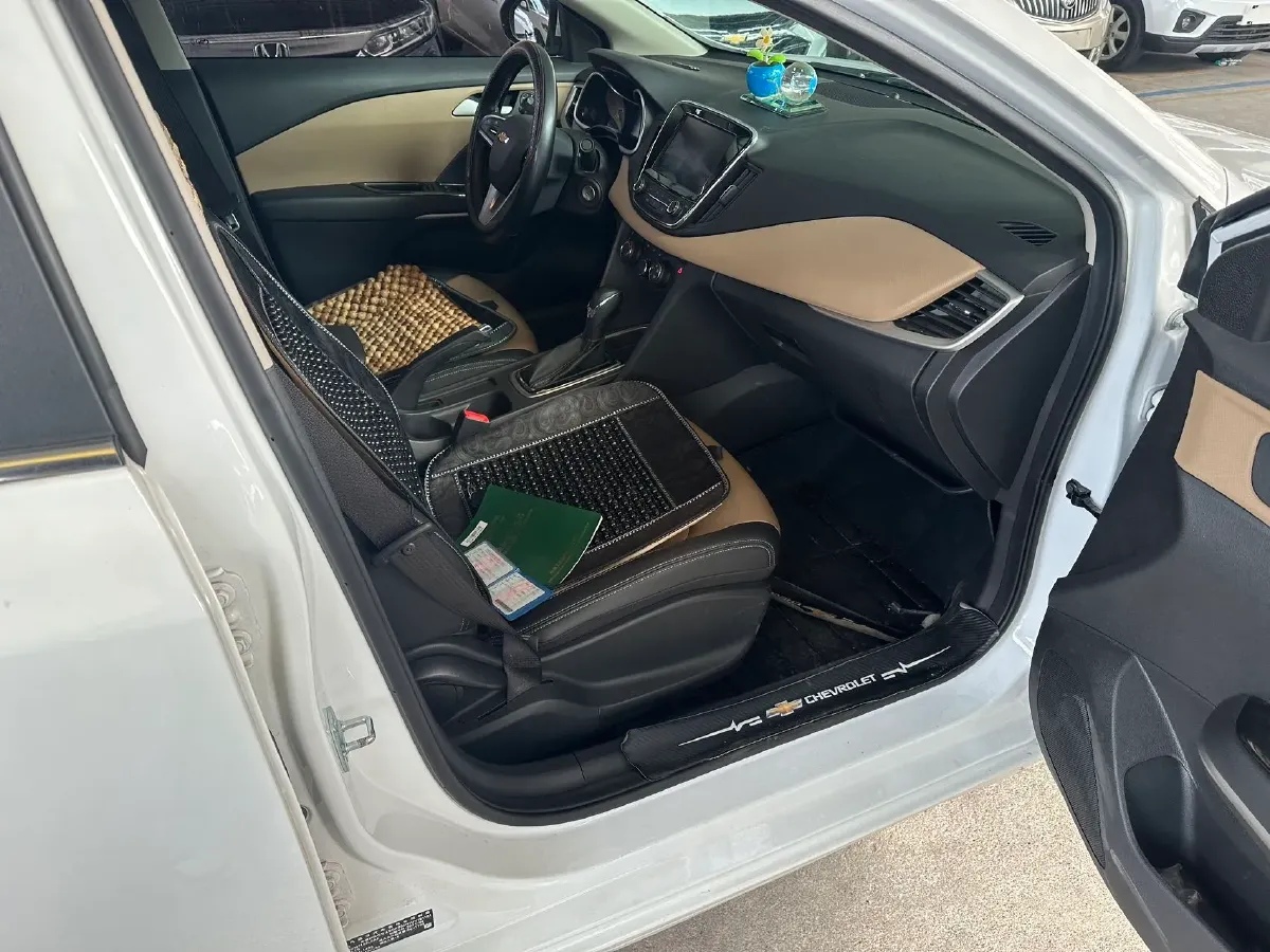 2021 Chevrolet Monza 1.5L 113HP L4 6AT,autocango,china used car exporter,china ev exporter,chinese used car exporter,chinese used ev exporter