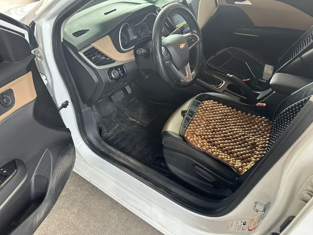 2021 Chevrolet Monza 1.5L 113HP L4 6AT,autocango,china used car exporter,china ev exporter,chinese used car exporter,chinese used ev exporter