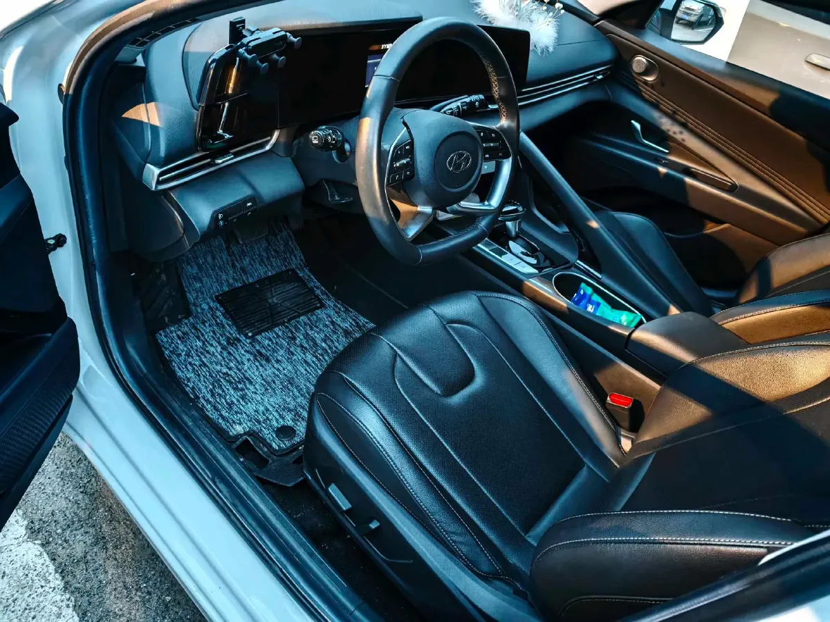 2021 Hyundai Elantra 1.5L 115HP L4 CVT,autocango,china used car exporter,china ev exporter,chinese used car exporter,chinese used ev exporter