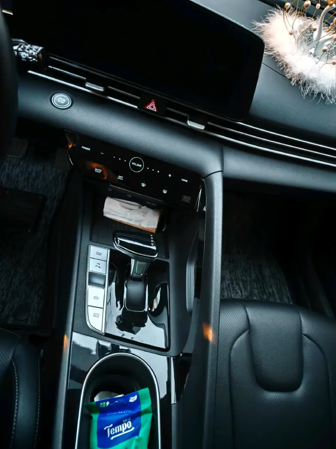 2021 Hyundai Elantra 1.5L 115HP L4 CVT,autocango,china used car exporter,china ev exporter,chinese used car exporter,chinese used ev exporter