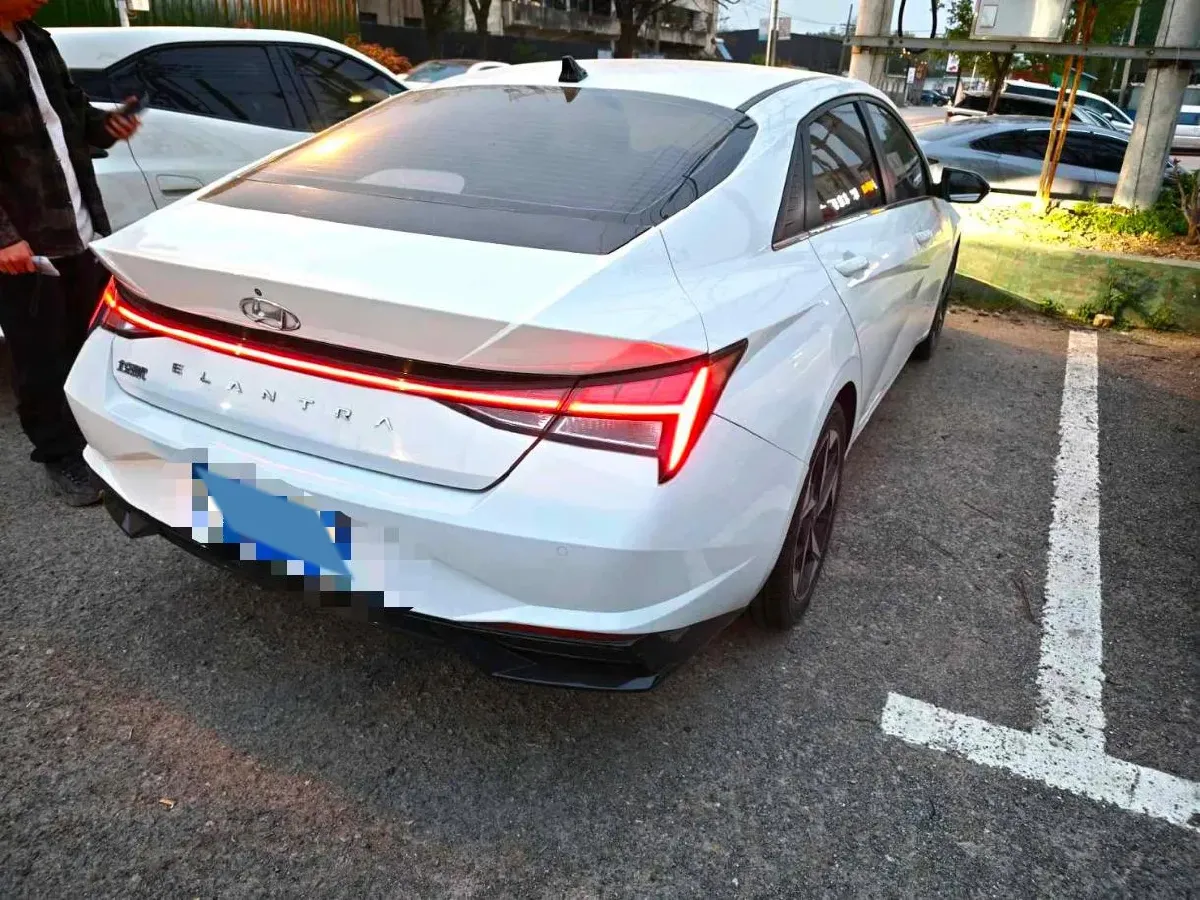 2021 Hyundai Elantra 1.5L 115HP L4 CVT,autocango,china used car exporter,china ev exporter,chinese used car exporter,chinese used ev exporter