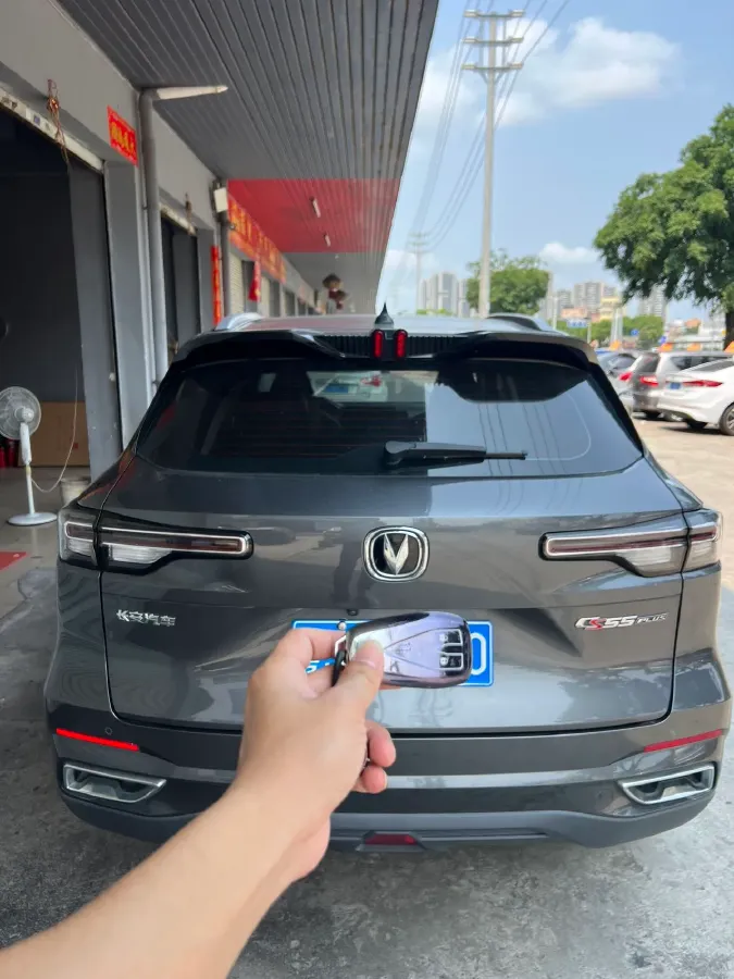 2022 ChangAn Oshan X7 Plus 1.5T 188HP L4 7DCT,autocango,china used car exporter,china ev exporter,chinese used car exporter,chinese used ev exporter