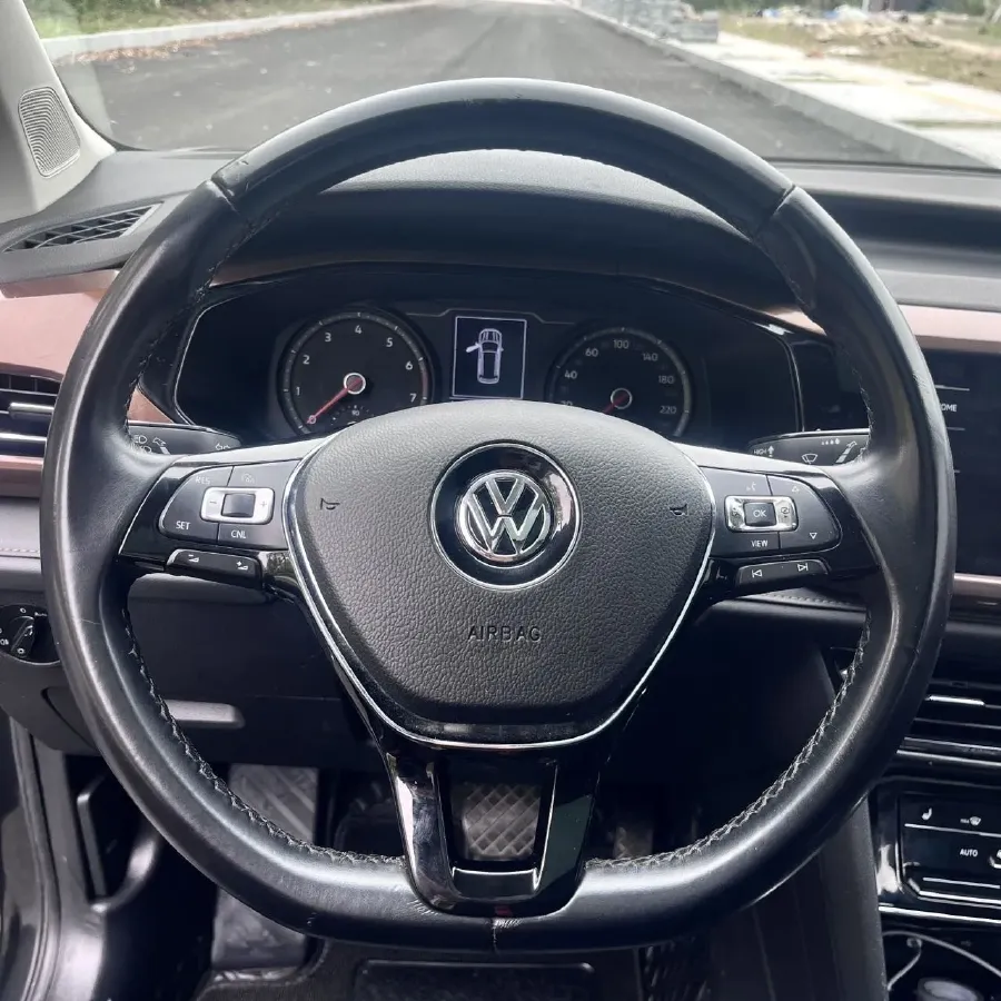 2021 Volkswagen Tharu 1.4T 150HP L4 7DCT,autocango,china used car exporter,china ev exporter,chinese used car exporter,chinese used ev exporter