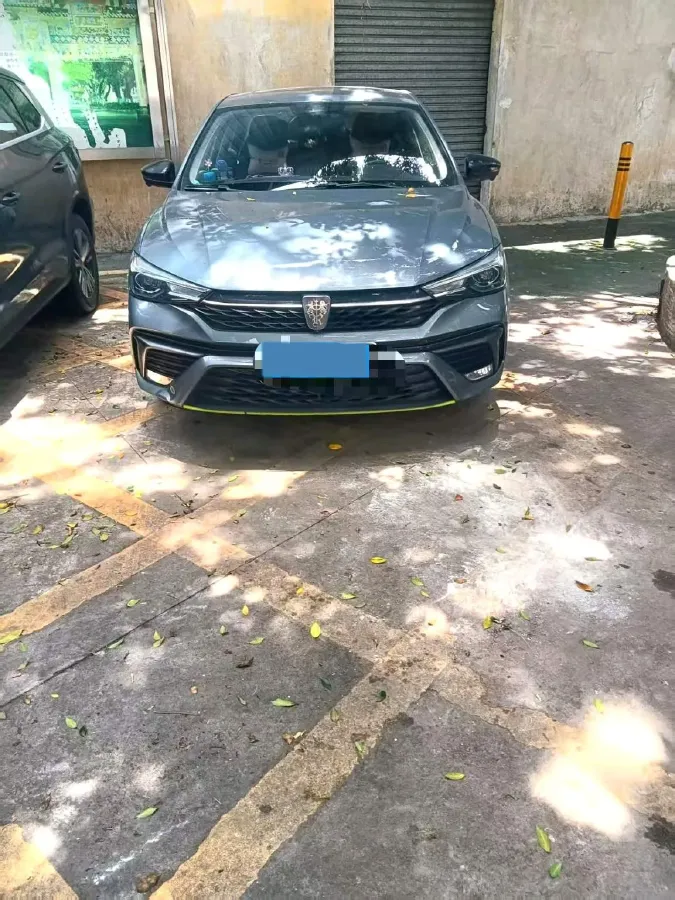 2021 Roewe i5 1.5L 120HP L4 CVT,autocango,china used car exporter,china ev exporter,chinese used car exporter,chinese used ev exporter