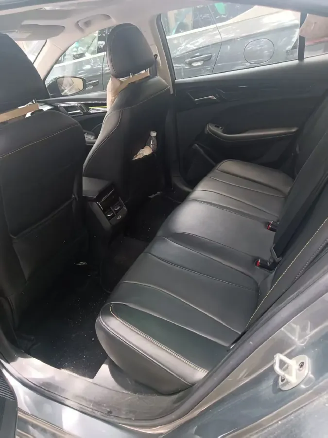 2021 Roewe i5 1.5L 120HP L4 CVT,autocango,china used car exporter,china ev exporter,chinese used car exporter,chinese used ev exporter