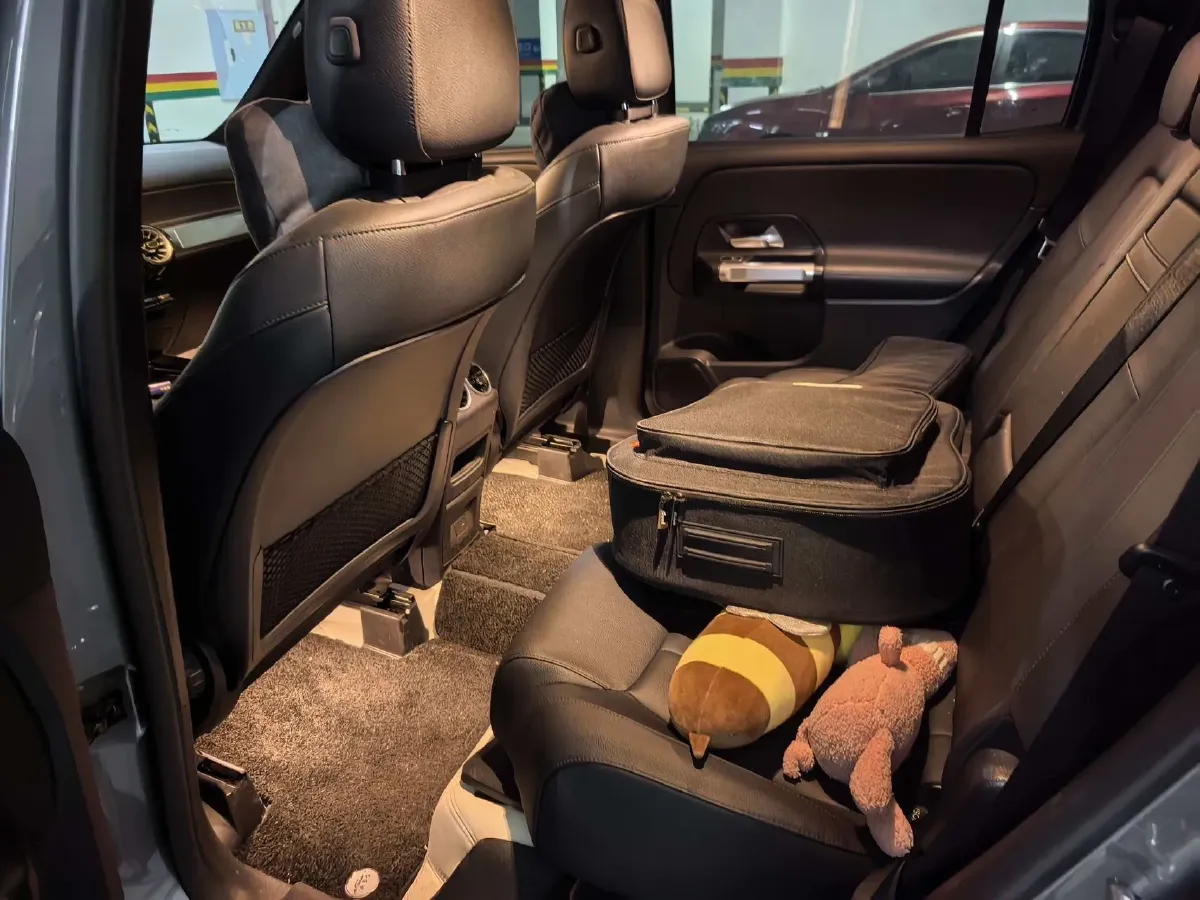 2022 Mercedes-Benz GLB Class 2.0T 190HP L4 8DCT,autocango,china used car exporter,china ev exporter,chinese used car exporter,chinese used ev exporter