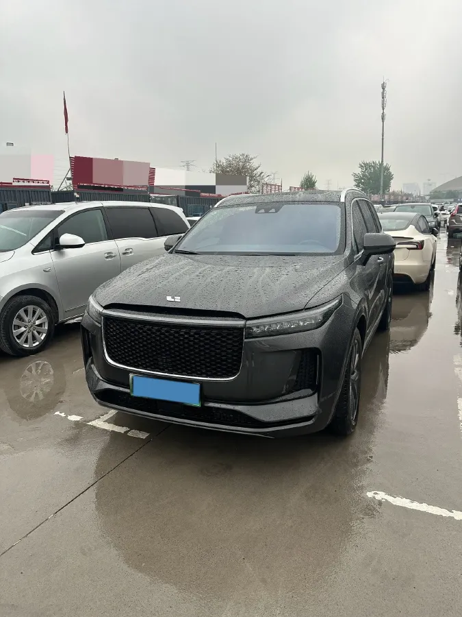 2020 Li ONE Range Extended 131HP REEV 40.5KWH,autocango,china used car exporter,china ev exporter,chinese used car exporter,chinese used ev exporter