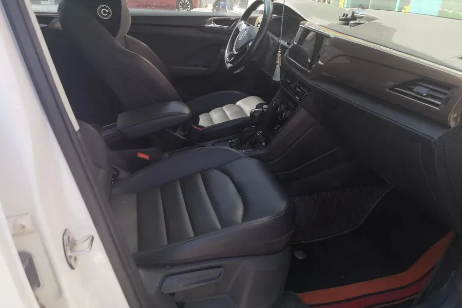 2020 Volkswagen Tharu 2.0T 186HP L4 7DCT,autocango,china used car exporter,china ev exporter,chinese used car exporter,chinese used ev exporter