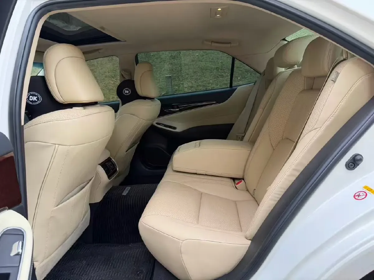 2018 Infiniti Q50L 2.0T 211HP L4 7AT,autocango,china used car exporter,china ev exporter,chinese used car exporter,chinese used ev exporter