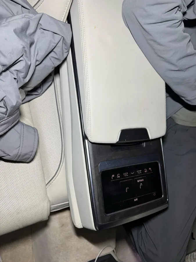 2022 Audi A6L 3.0T 340HP V6 7DCT,autocango,china used car exporter,china ev exporter,chinese used car exporter,chinese used ev exporter