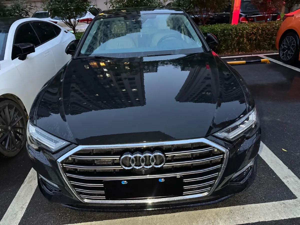 2022 Audi A6L 3.0T 340HP V6 7DCT,autocango,china used car exporter,china ev exporter,chinese used car exporter,chinese used ev exporter