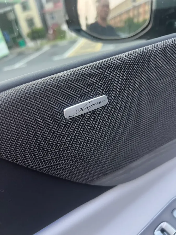 2025 Xpeng X9 BEV,autocango,china used car exporter,china ev exporter,chinese used car exporter,chinese used ev exporter