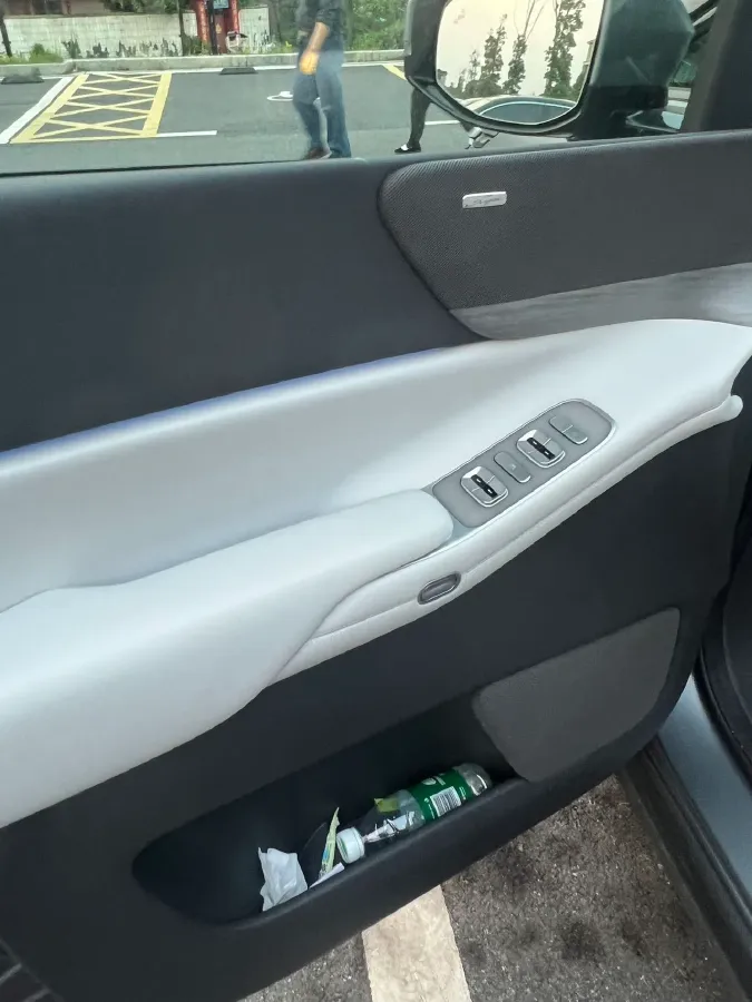 2025 Xpeng X9 BEV,autocango,china used car exporter,china ev exporter,chinese used car exporter,chinese used ev exporter