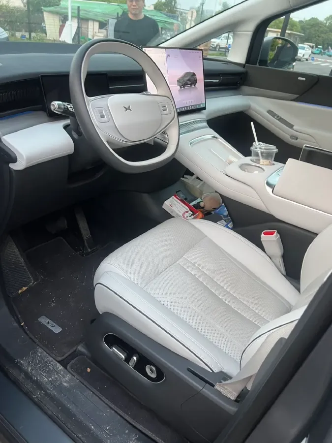 2025 Xpeng X9 BEV,autocango,china used car exporter,china ev exporter,chinese used car exporter,chinese used ev exporter