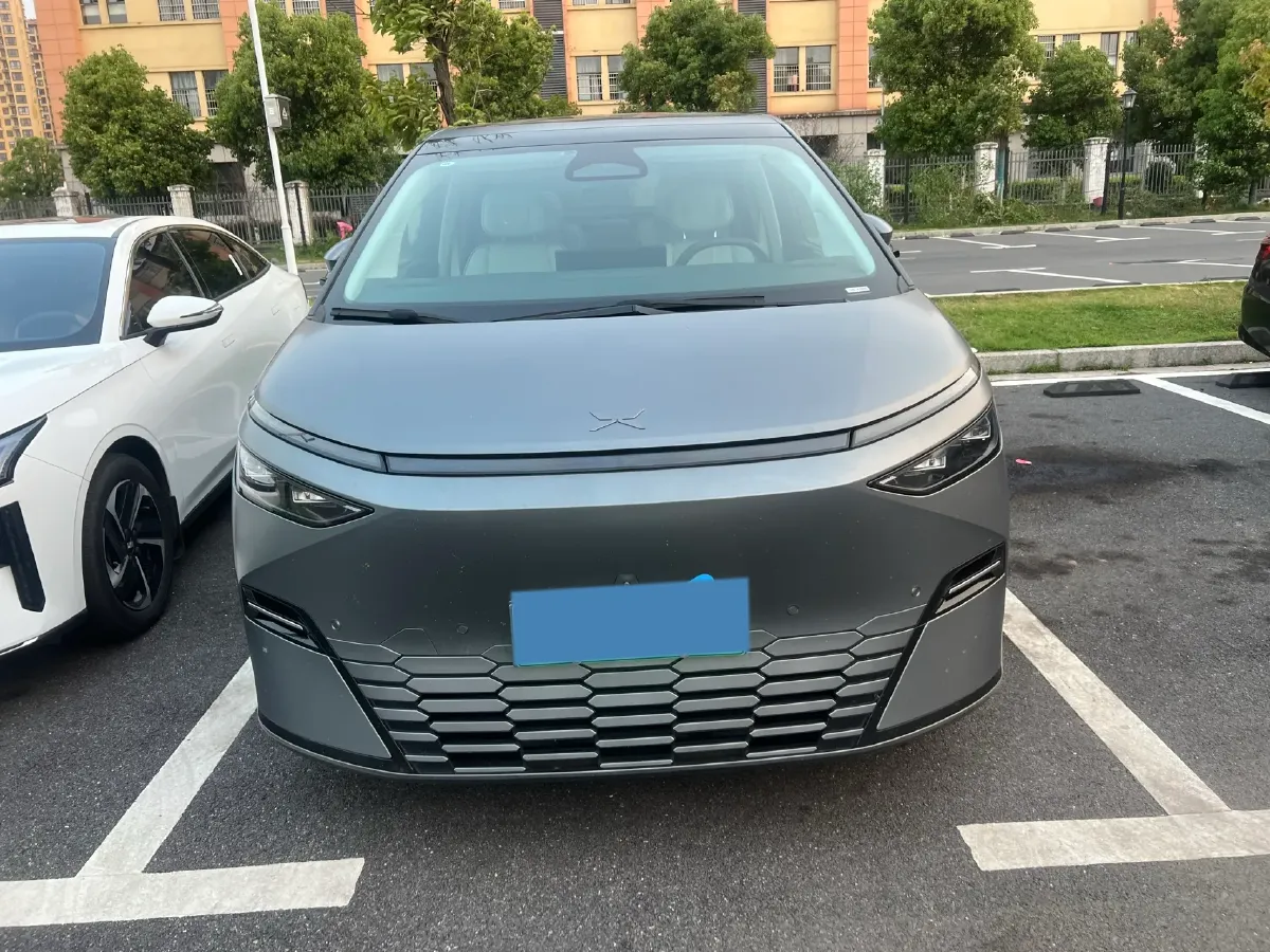 2025 Xpeng X9 BEV,autocango,china used car exporter,china ev exporter,chinese used car exporter,chinese used ev exporter