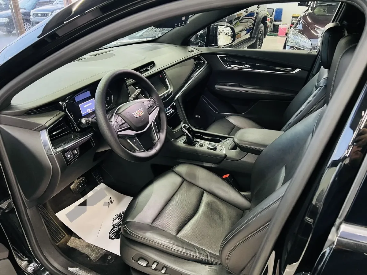 2020 Cadillac XT5 2.0T 241HP L4 9AT,autocango,china used car exporter,china ev exporter,chinese used car exporter,chinese used ev exporter