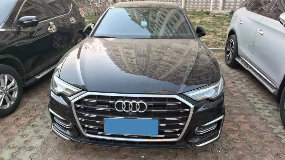 2024 Audi A6L 2.0T 245HP L4 7DCT,autocango,china used car exporter,china ev exporter,chinese used car exporter,chinese used ev exporter
