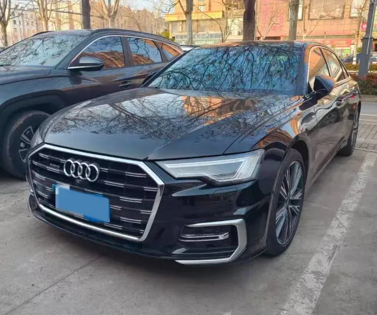 2024 Audi A6L 2.0T 245HP L4 7DCT,autocango,china used car exporter,china ev exporter,chinese used car exporter,chinese used ev exporter