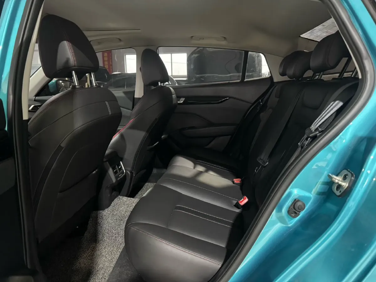 2020 DongFeng Aeolus YiXuan 1.0T 125HP L3 6DCT,autocango,china used car exporter,china ev exporter,chinese used car exporter,chinese used ev exporter