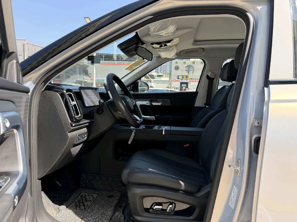 2024 Chery Exploration 06 C-DM 1.5T 156HP L4 DHT PHEV 18.3KWH,autocango,china used car exporter,china ev exporter,chinese used car exporter,chinese used ev exporter