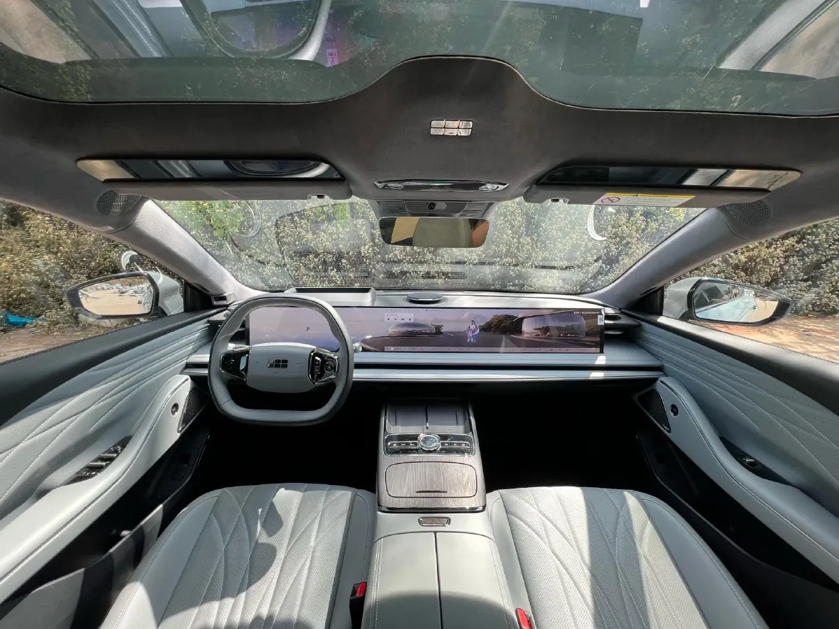 2025 Geely Galaxy E8 BEV 76KWH,autocango,china used car exporter,china ev exporter,chinese used car exporter,chinese used ev exporter