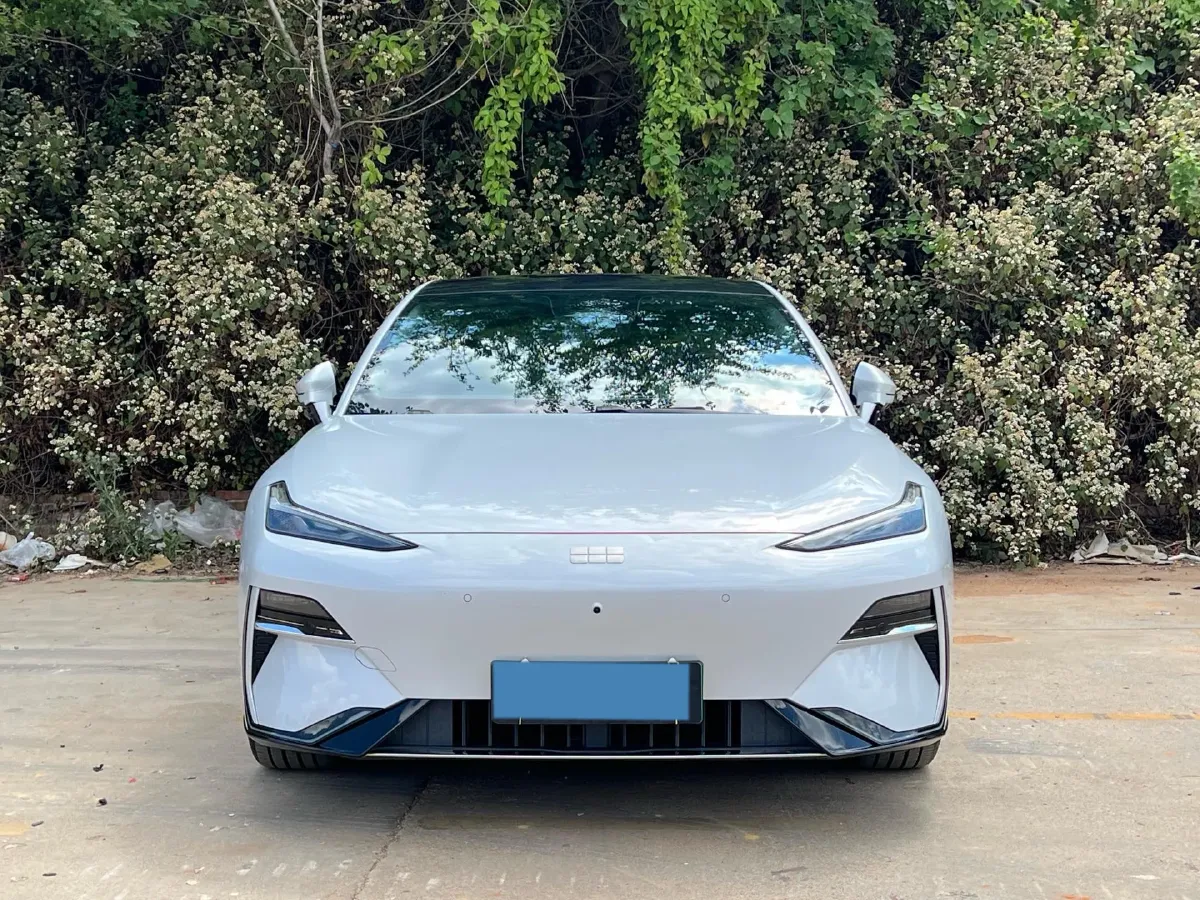 2025 Geely Galaxy E8 BEV 76KWH,autocango,china used car exporter,china ev exporter,chinese used car exporter,chinese used ev exporter