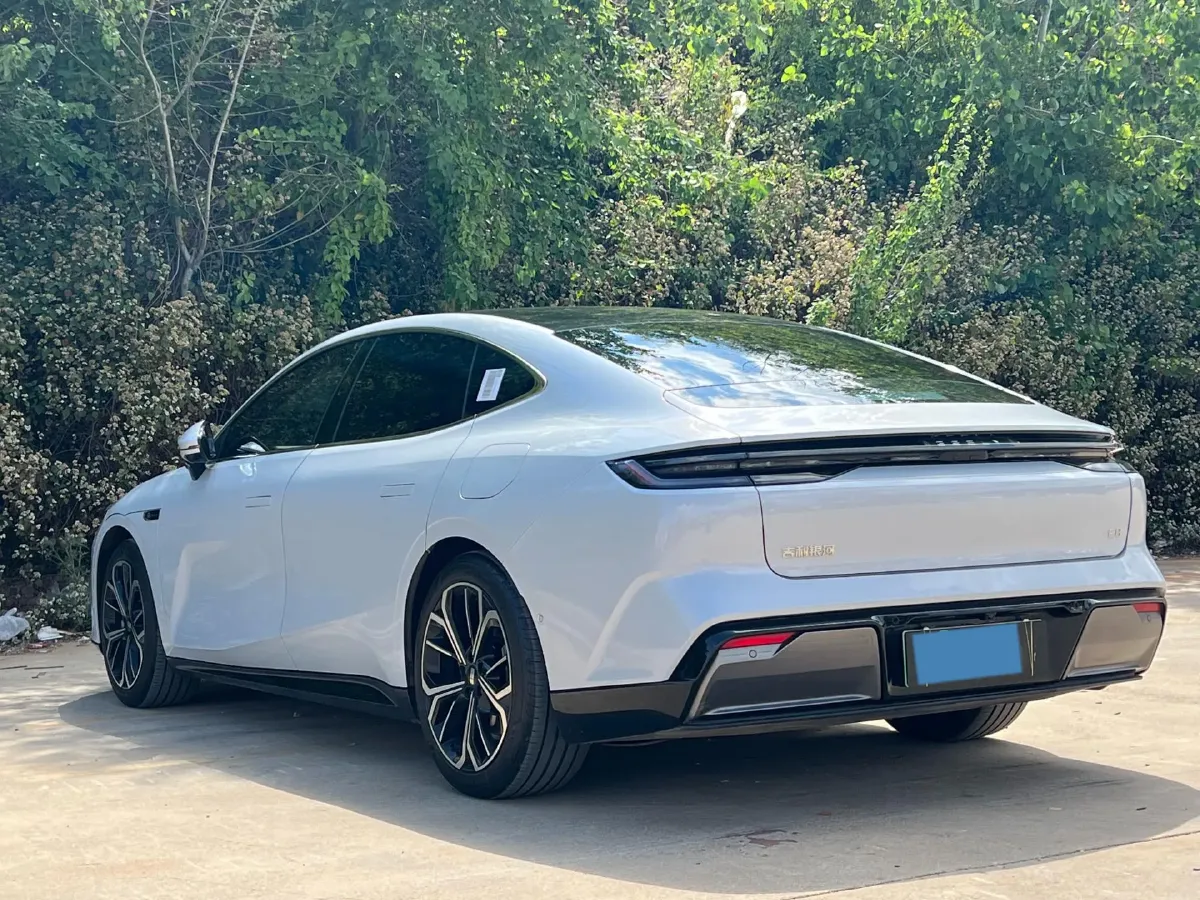 2025 Geely Galaxy E8 BEV 76KWH,autocango,china used car exporter,china ev exporter,chinese used car exporter,chinese used ev exporter