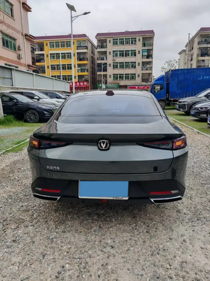 2023 ChangAn Oshan Z6 1.5T 188HP L4 7DCT,autocango,china used car exporter,china ev exporter,chinese used car exporter,chinese used ev exporter