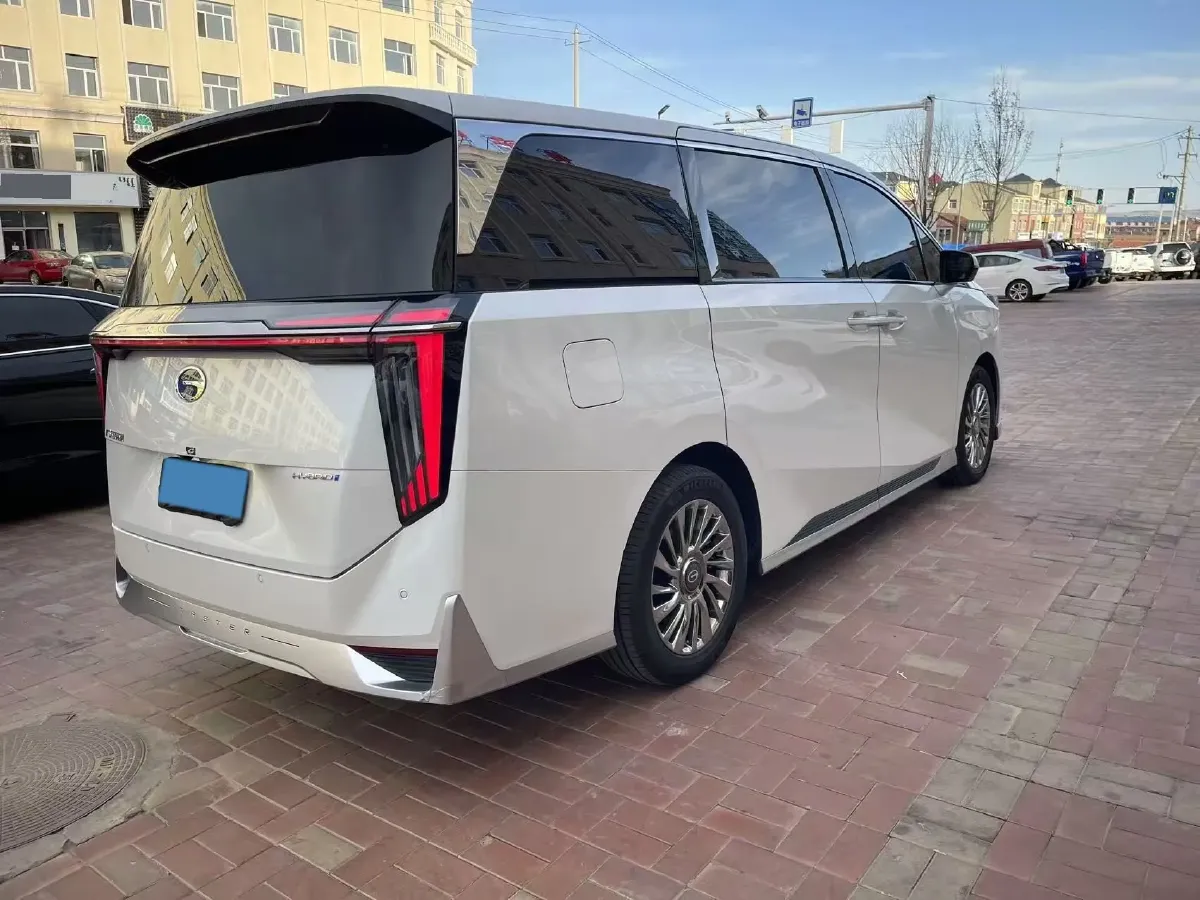 2025 GAC Trumpchi M8 2.0T 190HP L4 2DHT Hybrid,autocango,china used car exporter,china ev exporter,chinese used car exporter,chinese used ev exporter