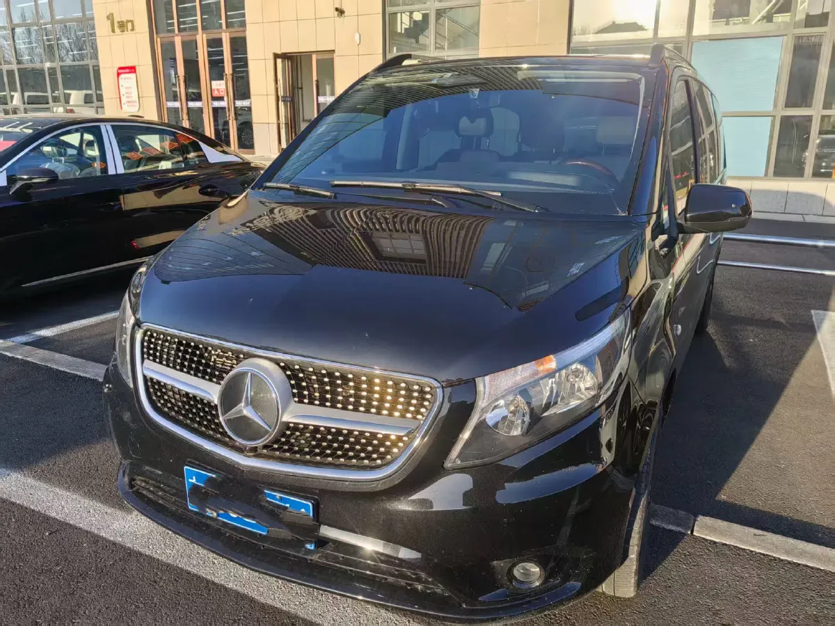 2021 Mercedes-Benz Vito 2.0T 211HP L4 9AT,autocango,china used car exporter,china ev exporter,chinese used car exporter,chinese used ev exporter