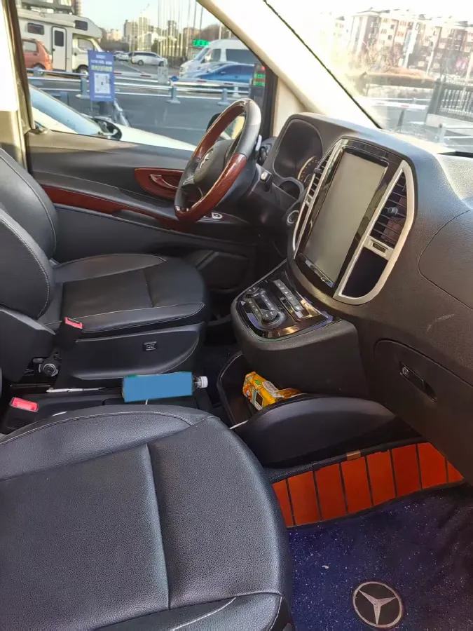 2021 Mercedes-Benz Vito 2.0T 211HP L4 9AT,autocango,china used car exporter,china ev exporter,chinese used car exporter,chinese used ev exporter