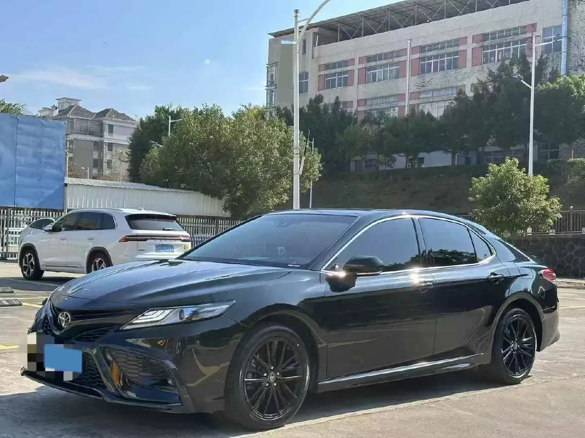 2023 Toyota Camry 2.5L 207HP L4 8AT,autocango,china used car exporter,china ev exporter,chinese used car exporter,chinese used ev exporter