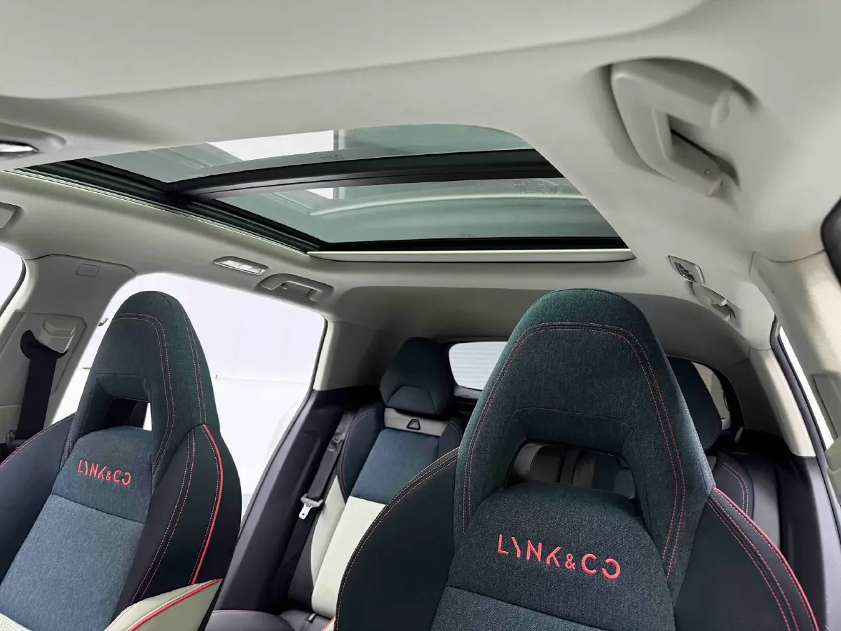 2020 LYNK&CO 06 1.5T 177HP L3 7DCT,autocango,china used car exporter,china ev exporter,chinese used car exporter,chinese used ev exporter