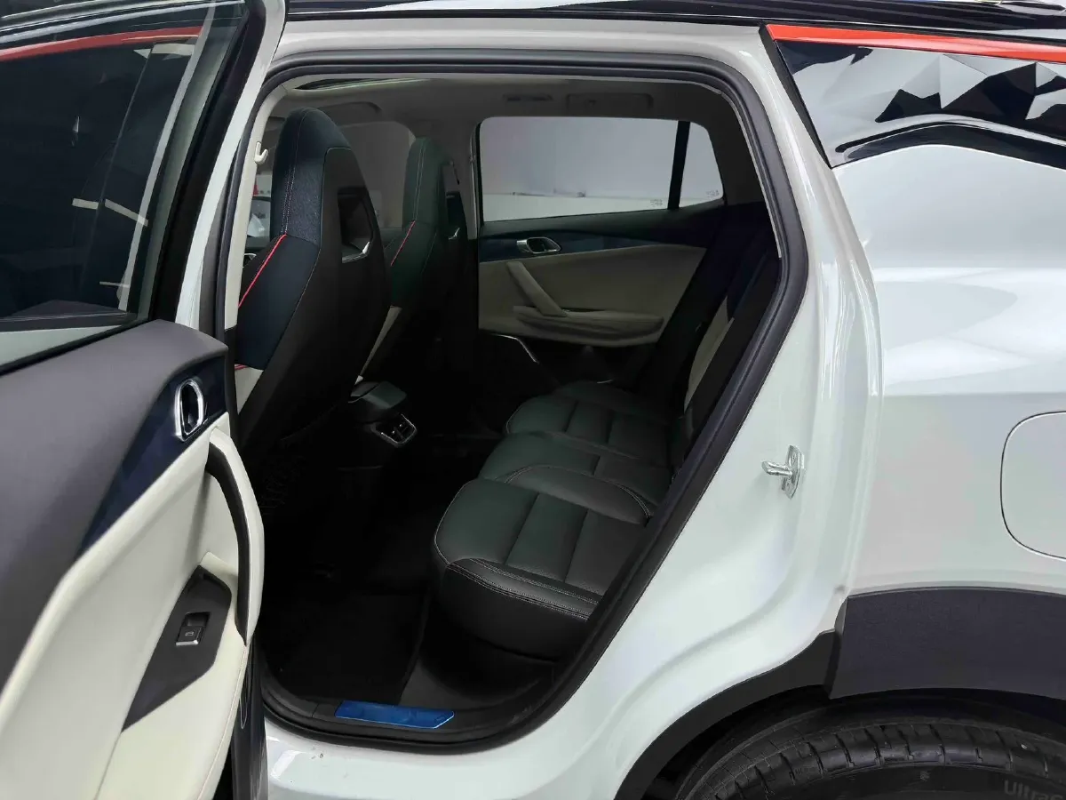 2020 LYNK&CO 06 1.5T 177HP L3 7DCT,autocango,china used car exporter,china ev exporter,chinese used car exporter,chinese used ev exporter